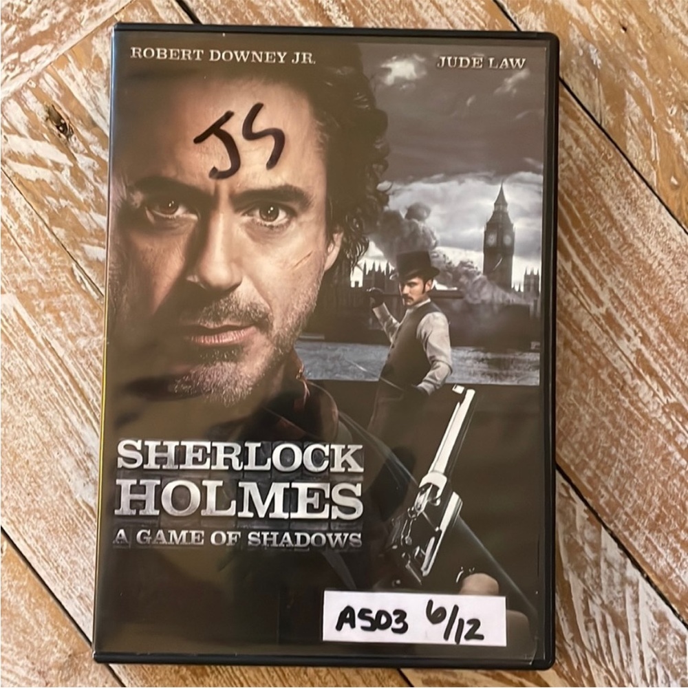 3/$15 u pick dvds📀or 1 for $9~ Sherlock Holmes: the game of shadows